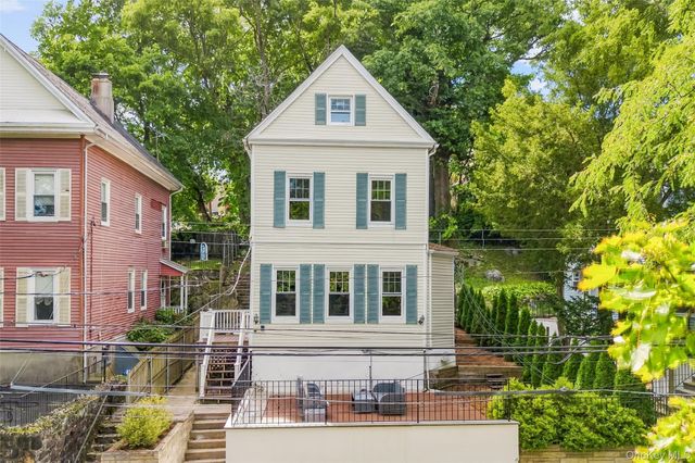 9 Desmond Avenue, Bronxville, NY 10708