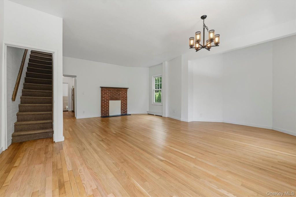 9 Desmond Avenue, Bronxville, NY 10708 — photo 4