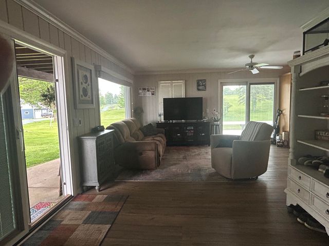 595 Rolling Meadows Drive, Hudson, MI 49247