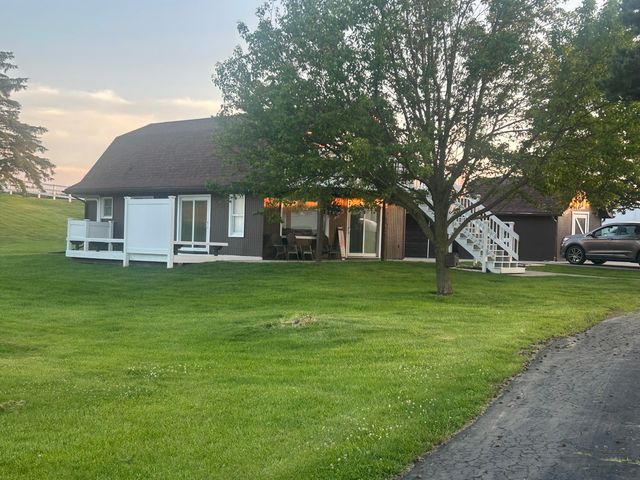 595 Rolling Meadows Drive, Hudson, MI 49247