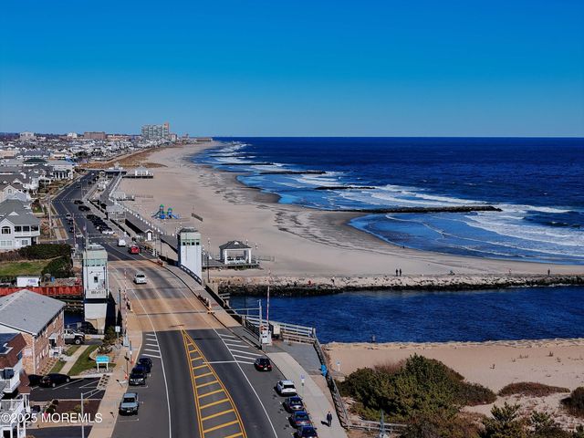 1902 Stratford, Neptune Township, NJ 07753