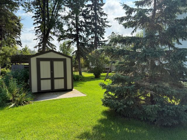 811 E Division Street, Elbow Lake, MN 56531