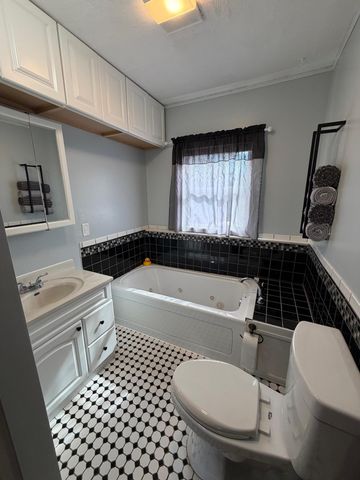 811 E Division Street, Elbow Lake, MN 56531