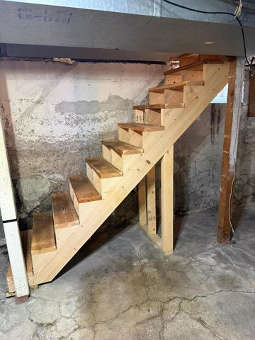 811 E Division Street, Elbow Lake, MN 56531