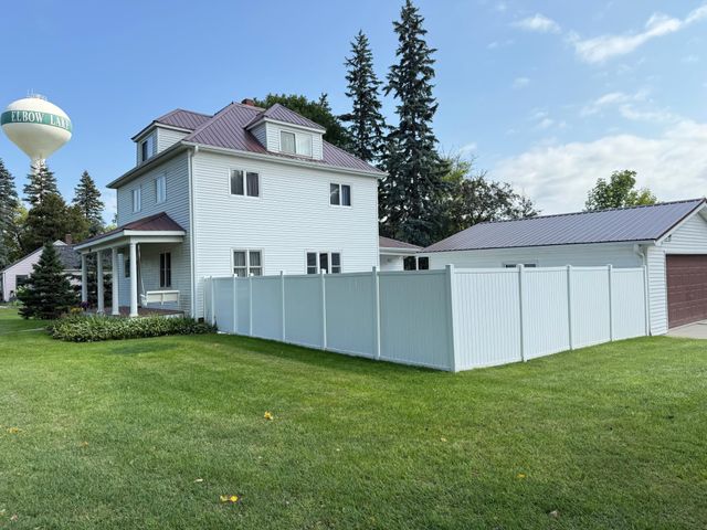 811 E Division Street, Elbow Lake, MN 56531