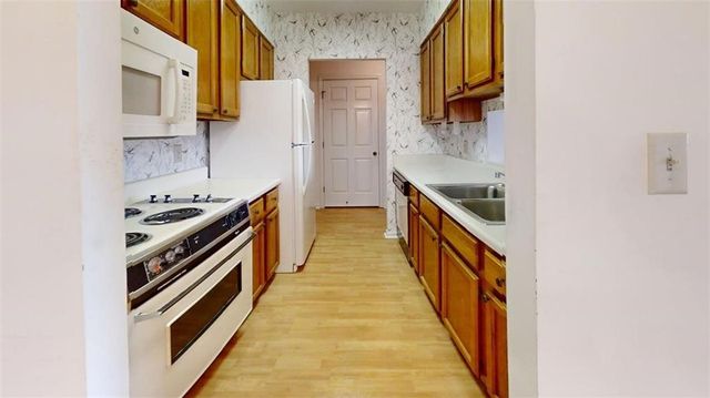 300 Johnson Ferry Road B607, Sandy Springs, GA 30328