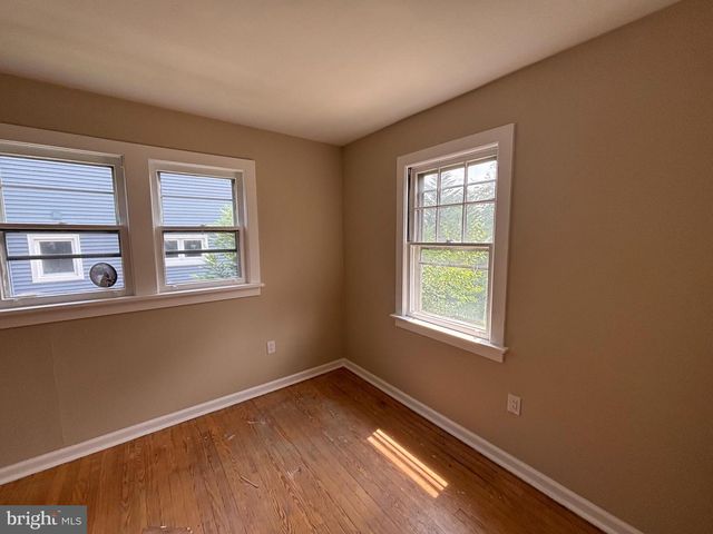 412 1ST AVE, Haddon Heights, NJ 08035
