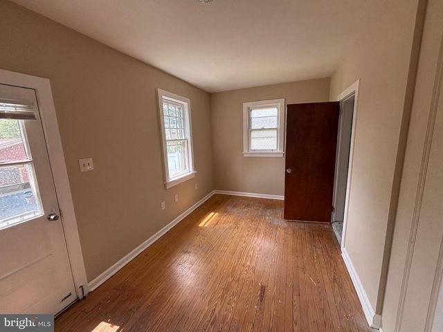 412 1ST AVE, Haddon Heights, NJ 08035