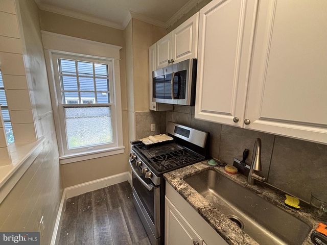 412 1ST AVE, Haddon Heights, NJ 08035