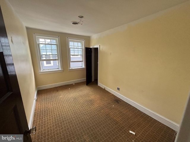 412 1ST AVE, Haddon Heights, NJ 08035
