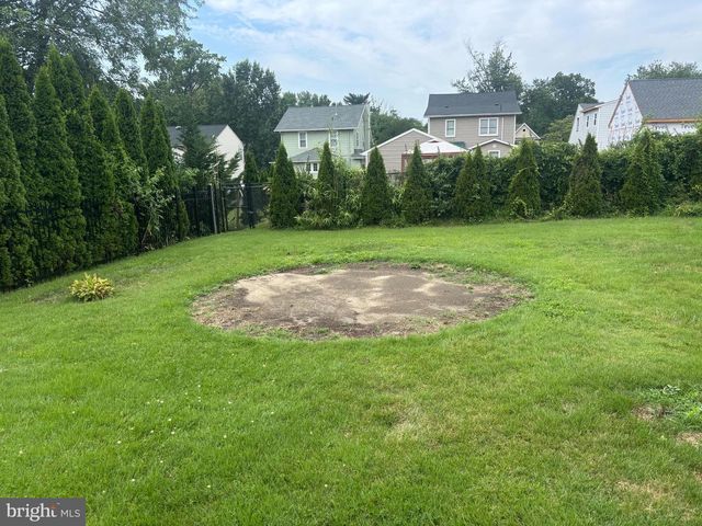 412 1ST AVE, Haddon Heights, NJ 08035
