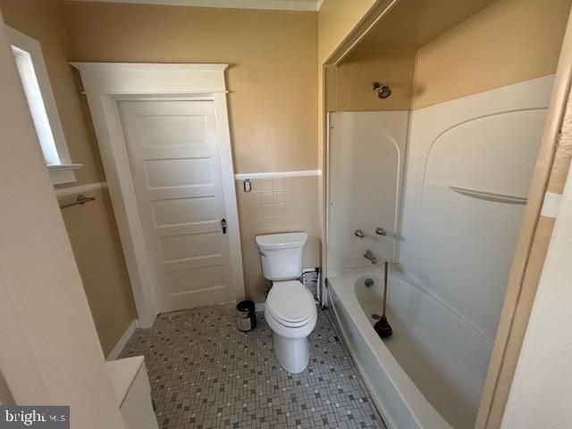 412 1ST AVE, Haddon Heights, NJ 08035