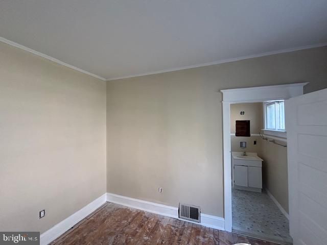 412 1ST AVE, Haddon Heights, NJ 08035