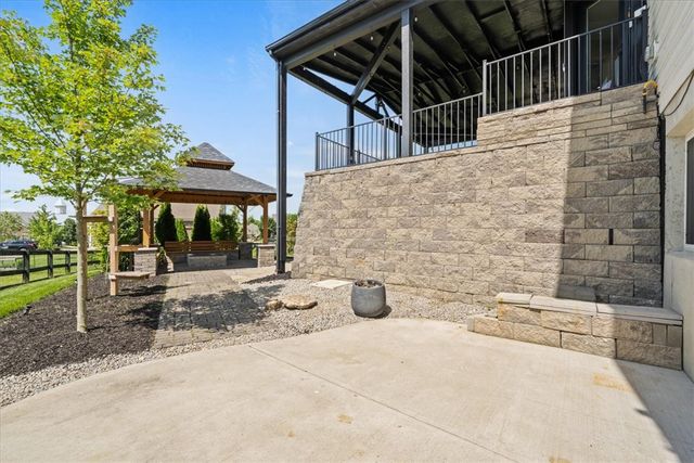 5298 Donatello Drive, Franklin, OH 45005
