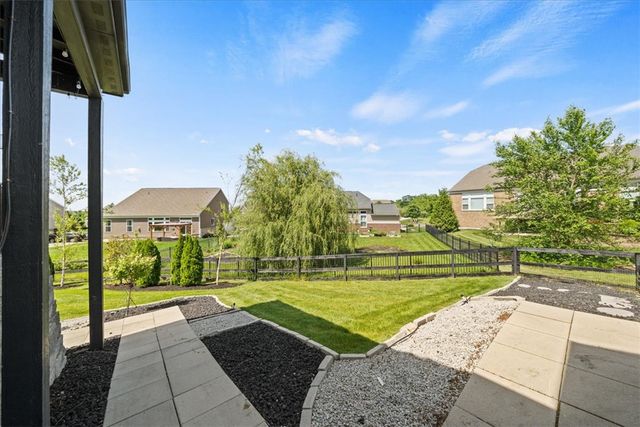 5298 Donatello Drive, Franklin, OH 45005