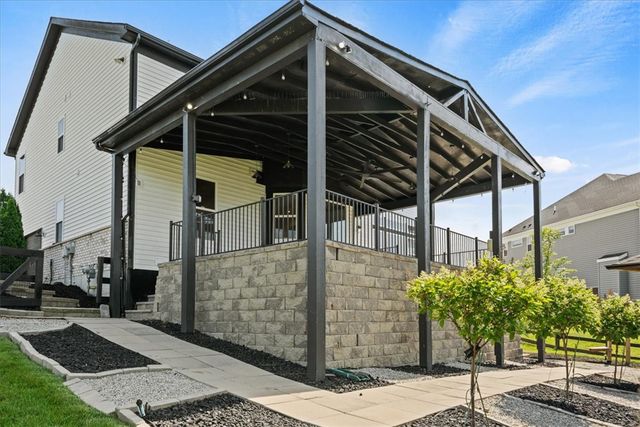 5298 Donatello Drive, Franklin, OH 45005
