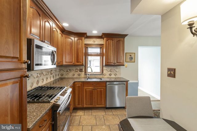 1034 BRYAN ST, Drexel Hill, PA 19026