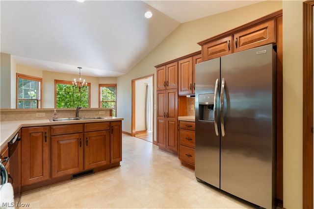 4946 Simsbury Circle NW, Massillon, OH 44646
