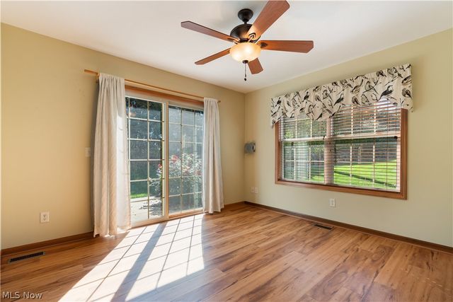 4946 Simsbury Circle NW, Massillon, OH 44646