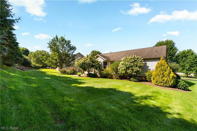 4946 Simsbury Circle NW, Massillon, OH 44646