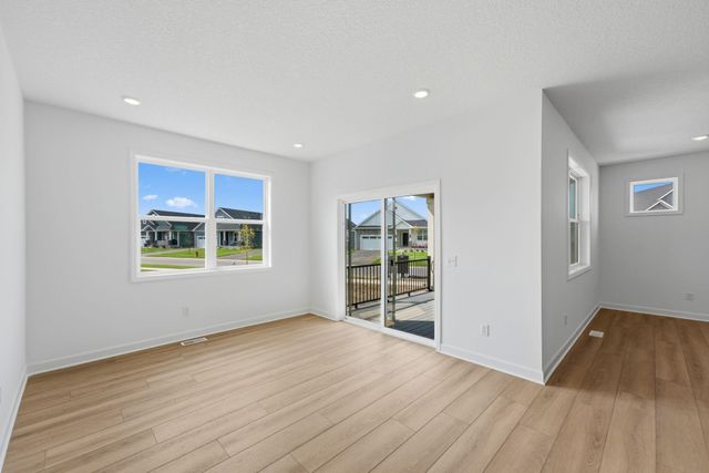 2150 Pepin Drive, Lino Lakes, MN 55038
