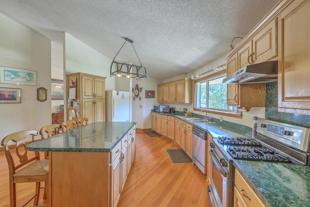 395 Summerset Lane, Summerville, SC 29483