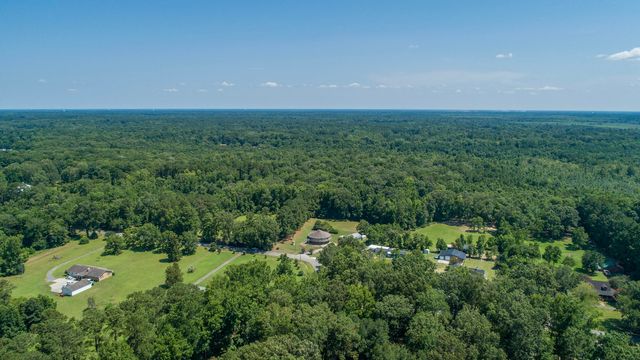 395 Summerset Lane, Summerville, SC 29483