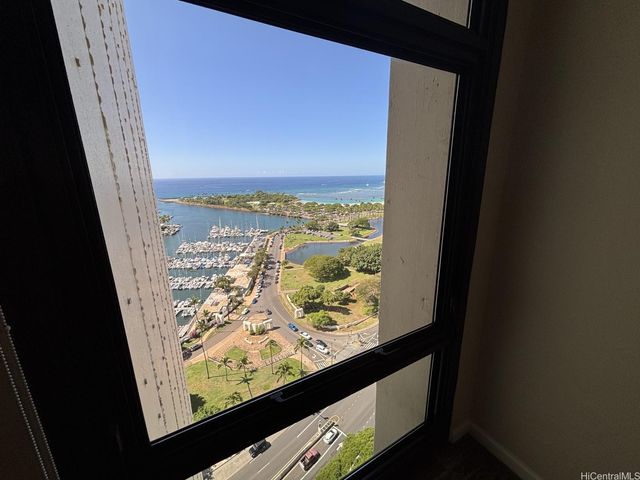 1600 Ala Moana Boulevard 2806, Honolulu, HI 96815
