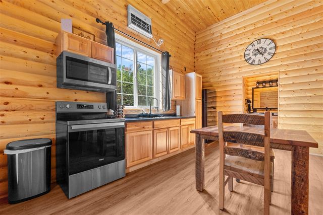 4427 Carpenter Road, Reading, MI 49274