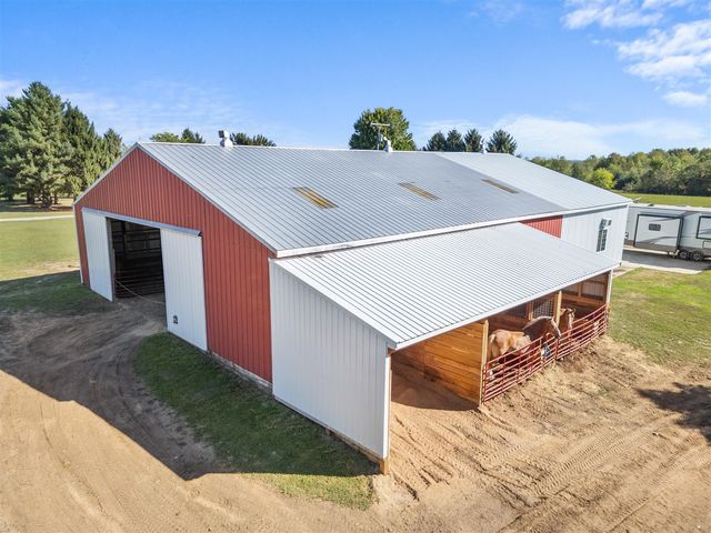 4427 Carpenter Road, Reading, MI 49274