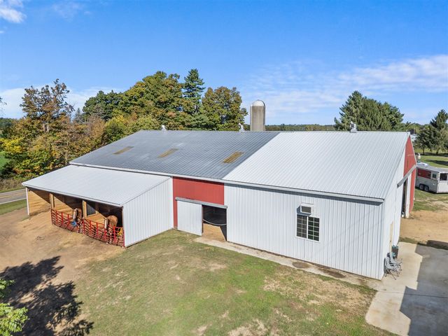 4427 Carpenter Road, Reading, MI 49274