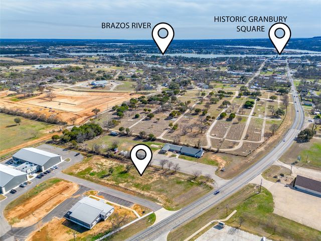 900 Tucker Way, Granbury, TX 76048