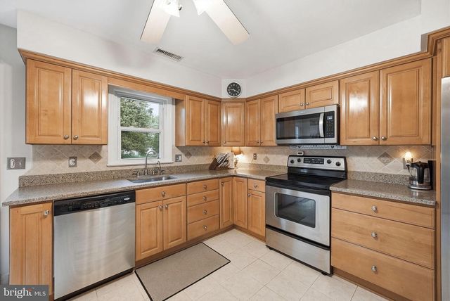 26714 HOWARD CHAPEL DR, Damascus, MD 20872