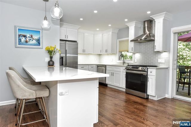 10 Stanley 10, Wanaque, NJ 07465