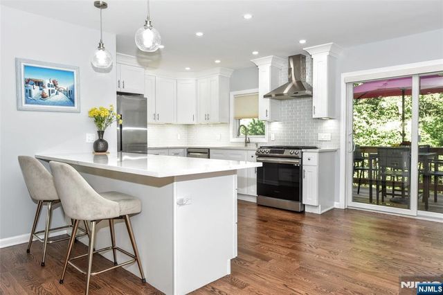 10 Stanley 10, Wanaque, NJ 07465