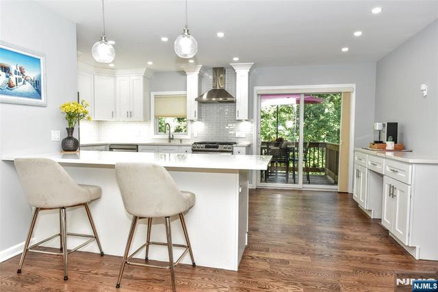 10 Stanley 10, Wanaque, NJ 07465
