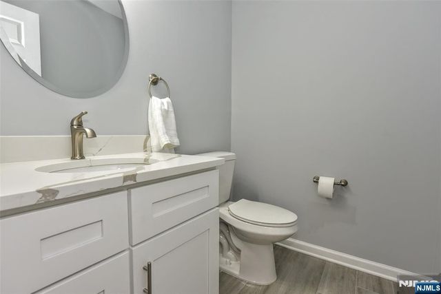 10 Stanley 10, Wanaque, NJ 07465