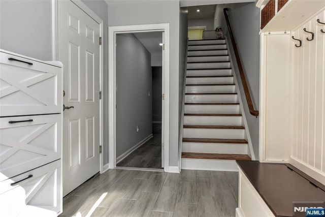 10 Stanley 10, Wanaque, NJ 07465
