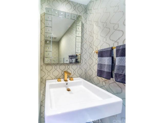 736 Gould Avenue 3, Hermosa Beach, CA 90254