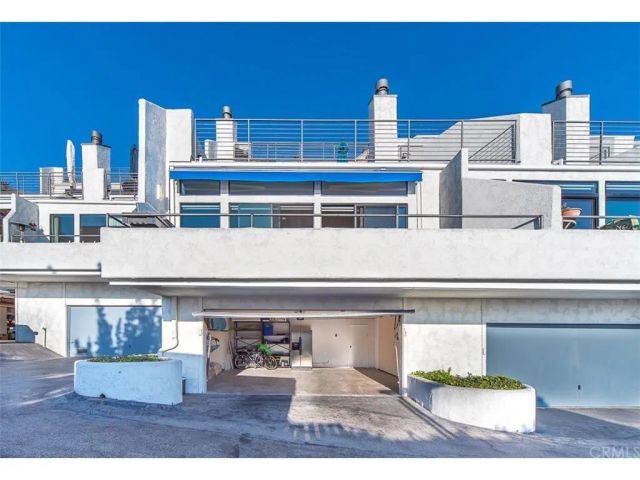 736 Gould Avenue 3, Hermosa Beach, CA 90254