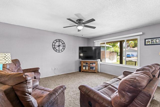 657 Gold St, Manteca, CA 95336