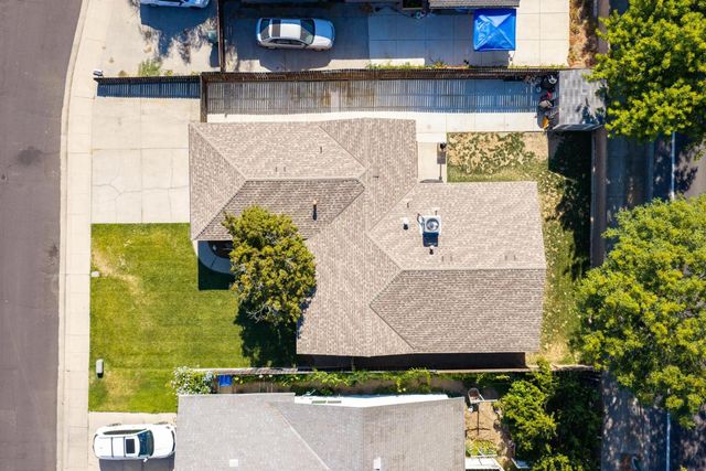 657 Gold St, Manteca, CA 95336
