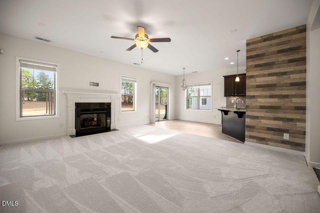 125 Longleaf Pine Way, Sanford, NC 27332