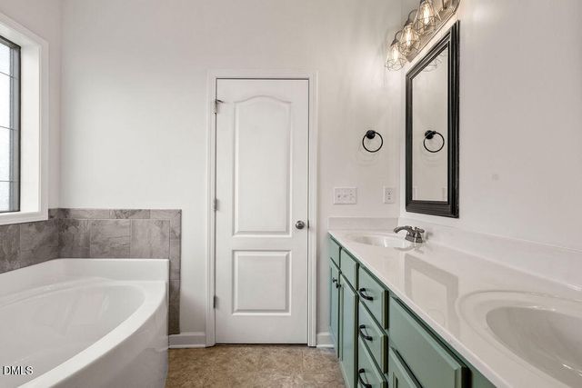 125 Longleaf Pine Way, Sanford, NC 27332