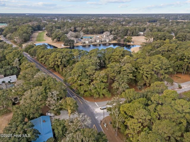 8 Shoreline Drive W, Sunset Beach, NC 28468