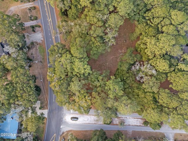 8 Shoreline Drive W, Sunset Beach, NC 28468