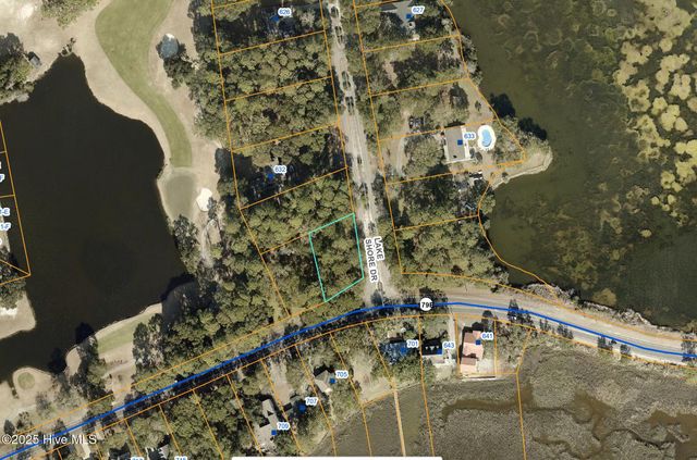 8 Shoreline Drive W, Sunset Beach, NC 28468