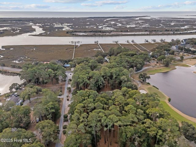 8 Shoreline Drive W, Sunset Beach, NC 28468