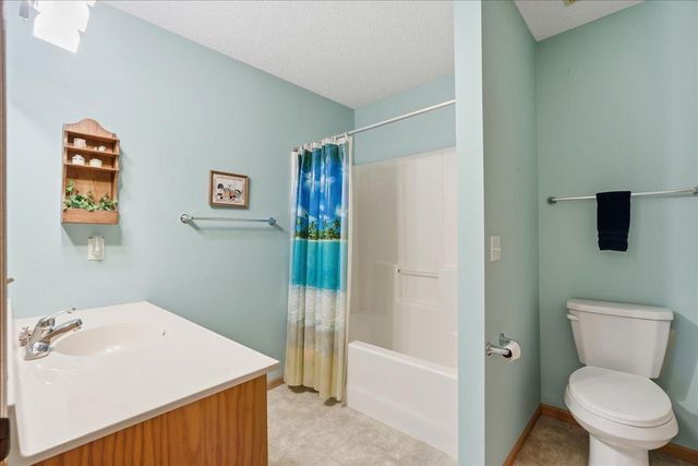 566 Williamsburg Place, New Richmond, WI 54017