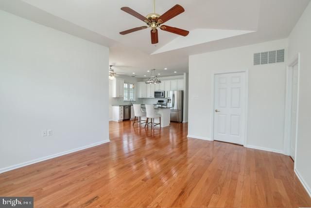 7 BLUE FLAX LN, Langhorne, PA 19047